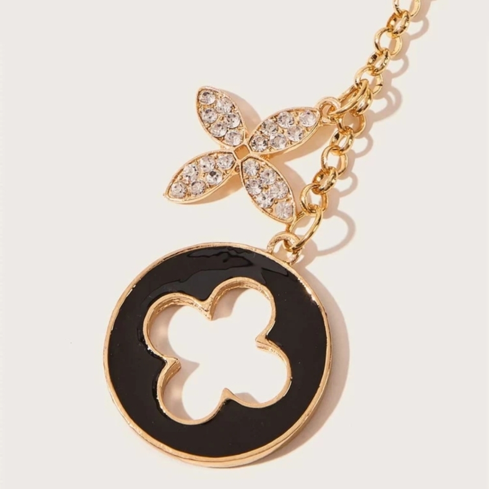 Charm Keychain - Picture 3 of 3